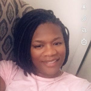 Meet your Posher, Ebony